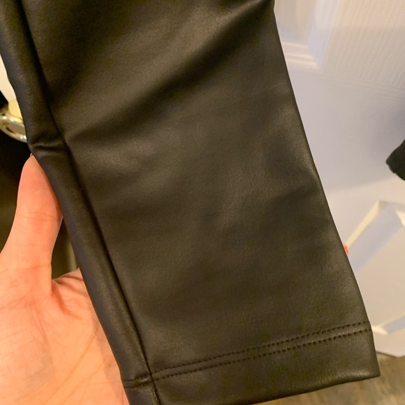 Express Leather Leggings - Picture 4 of 5